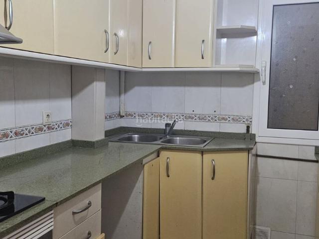 Piso en venta en Barcelona, El Camp de l´Arpa del Clot. PISO EN VENTA JUNTO HOSPITAL SANT PAUSAGRADA FAMILIA. Pisos.