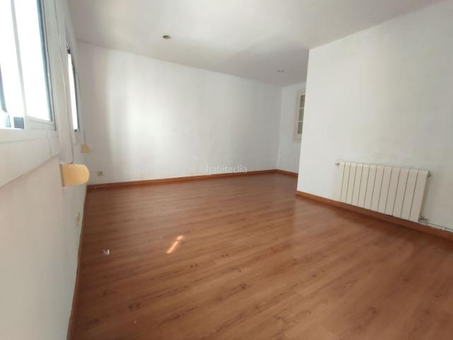 Piso en venta en Barcelona, El Camp de l´Arpa del Clot. PISO LUMINOSO DOBLE ORIENTACIÓN DE 63 M2 2HAB. Pisos.