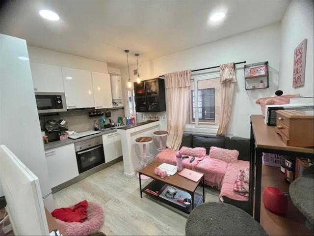 Piso en venta en Barcelona, El Coll. Piso totalmente reformado. Pisos.
