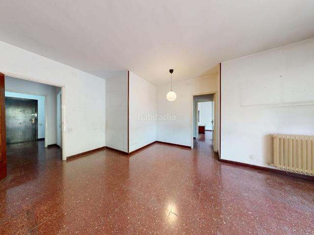 Piso en venta en Barcelona, El Clot. AMPLIO PISO EN VENTA EN EL CLOT DE LA MEL. Pisos.