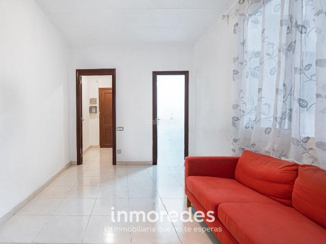 Piso en venta en Barcelona, El Clot. Excelente piso de 3 habitaciones dobles, en Carrer del Clot. Pisos.