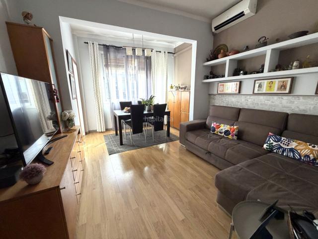 Piso en venta en Barcelona, El Clot. PISO 3 HABITACIONES LUMINOSO. Pisos.