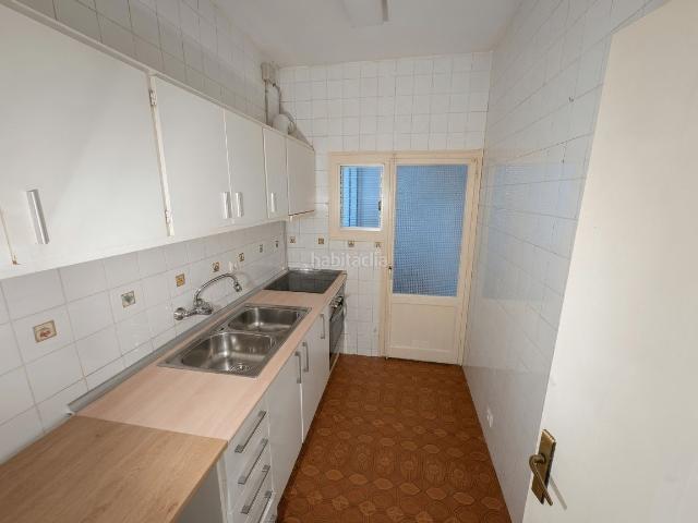Piso en venta en Barcelona, El Clot. Pisos.
