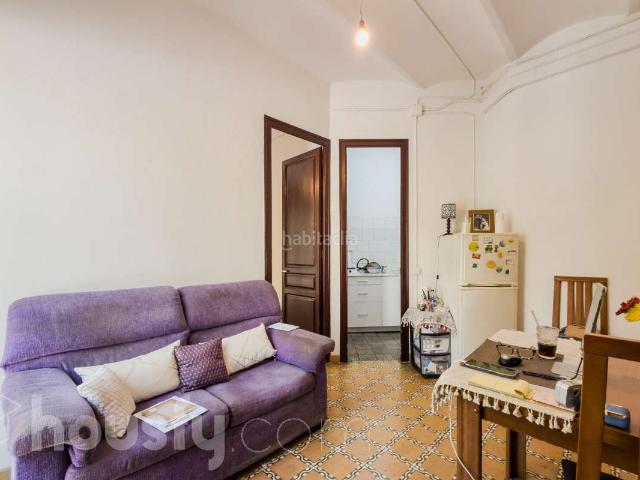 Piso en venta en Barcelona, El Clot. Pisos.