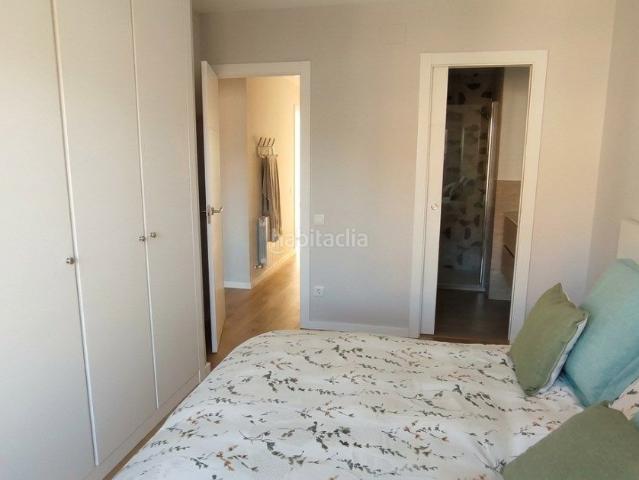 Piso en venta en Barcelona, El Parc i la Llacuna del Poblenou. OPORTUNIDAD vivienda plaza de parking. Pisos.
