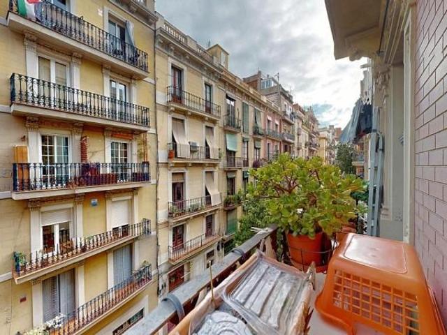 Piso en venta en Barcelona, El Poble sec