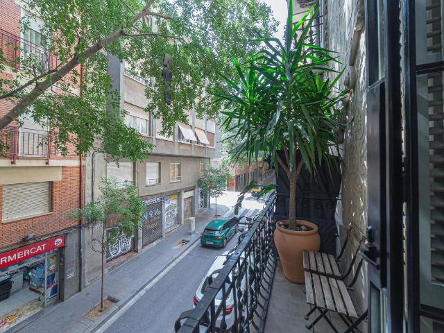 Piso en venta en Barcelona, El Poble Sec Parc de Montjuïc. A pocos minutos de Montjuïc y del mirador de Poblesec. Pisos.