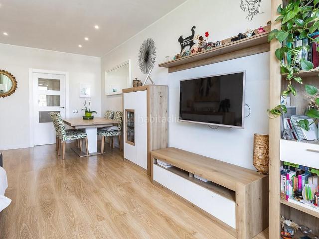 Piso en venta en Barcelona, El Poble Sec Parc de Montjuïc. Av. Paral.lel Tapioles. Pisos.