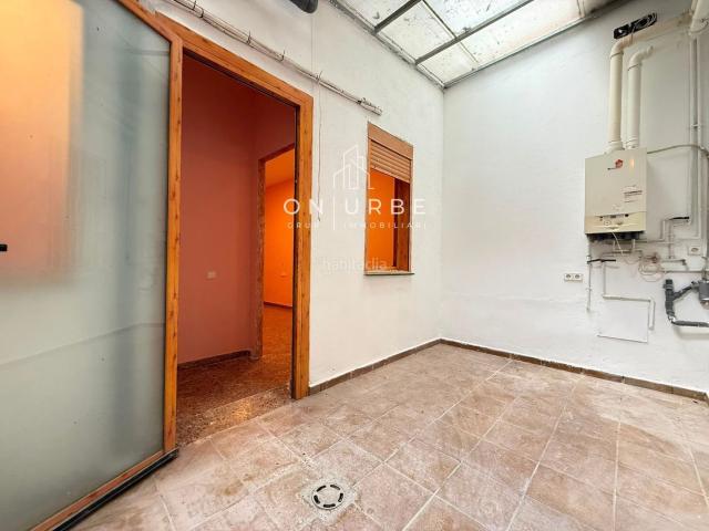 Piso en venta en Barcelona, El Poble Sec Parc de Montjuïc. BARRIO EL POBLE SEC PARC DE MONTJUÏC. Pisos.