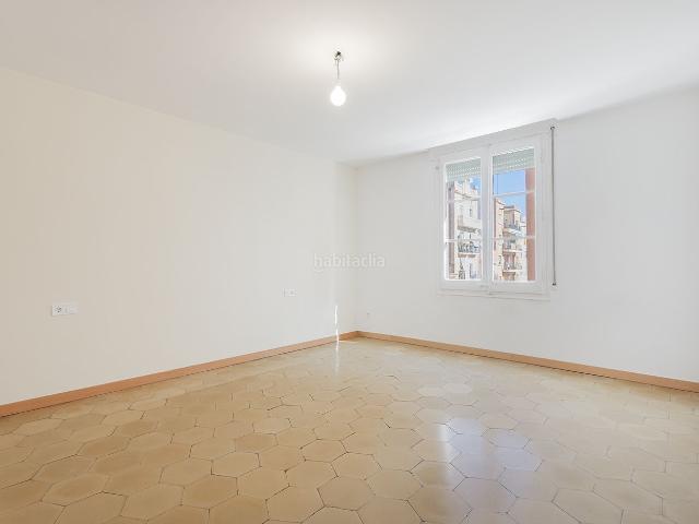 Piso en venta en Barcelona, El Poble Sec Parc de Montjuïc. EXCLUSIVO PISO DE 133M² CON 5 HABITACIONES. Pisos.