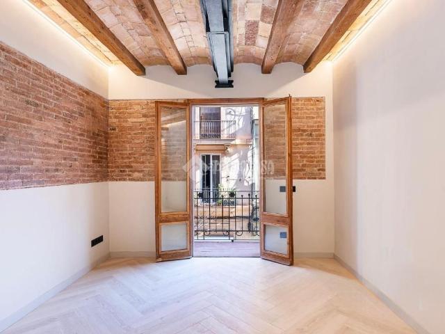 Piso en venta en Barcelona, El Poble Sec Parc de Montjuïc. Piso en venta en Barcelona. Pisos.