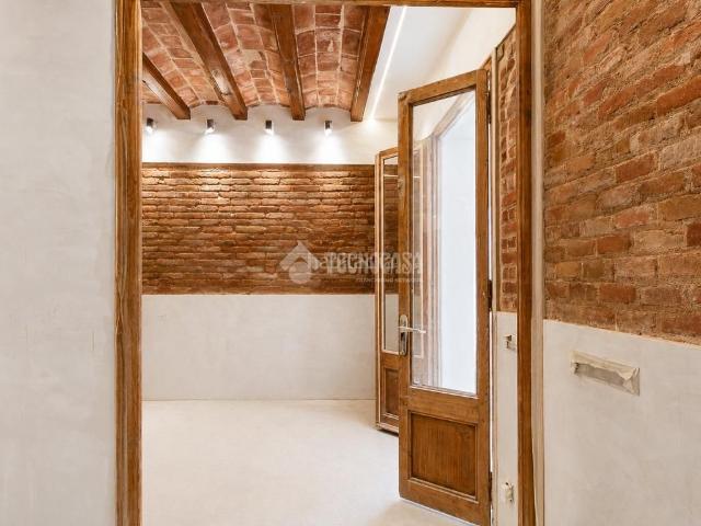 Piso en venta en Barcelona, El Poble Sec Parc de Montjuïc. Piso en venta en Barcelona. Pisos.