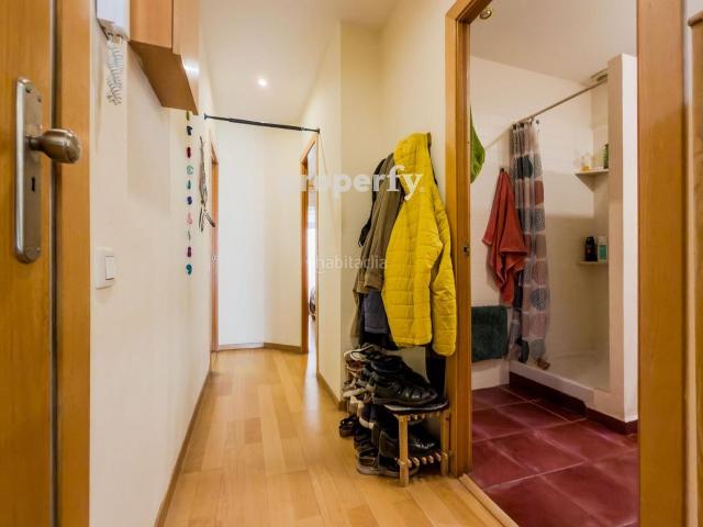 Piso en venta en Barcelona, El Poble Sec Parc de Montjuïc. Piso 3 habs SIN ASCENSOR PobleSec. Pisos.