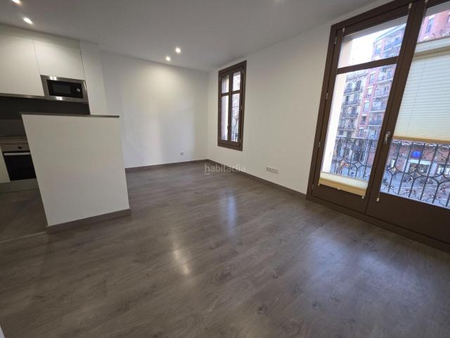 Piso en venta en Barcelona, El Poble Sec Parc de Montjuïc. Precioso Piso Reformado al 100 en Finca Regia. Pisos.