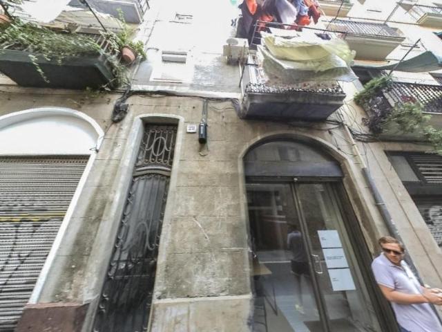 Piso en venta en Barcelona, El Raval