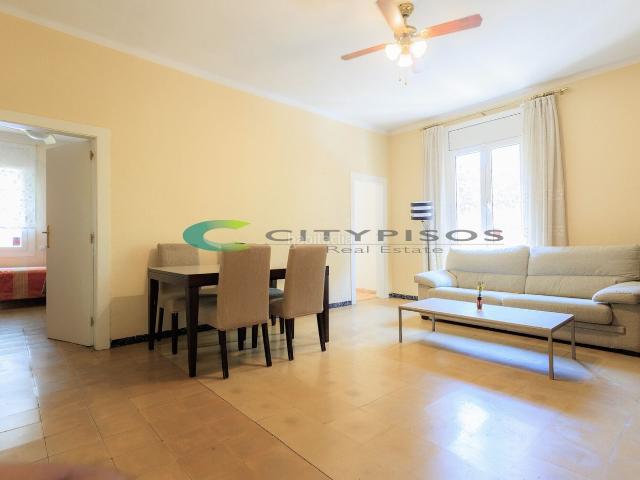 Piso en venta en Barcelona, Font de la Guatlla. Pisos.