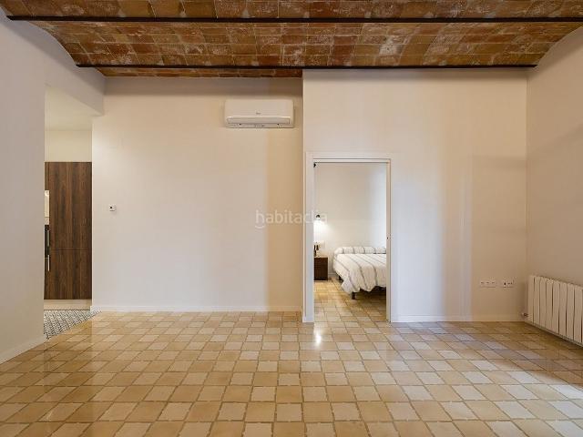 Piso en venta en Barcelona, Fort Pienc. Pisos.