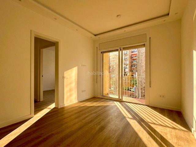 Piso en venta en Barcelona, Fort Pienc. Pisos.
