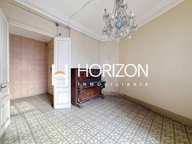 Piso en venta en Barcelona, Gòtic. AMPLIO Y LUMINOSO PISO DE 151 m EN FINCA REGIA JUNTO A PORTAL DE LÀNGEL. Pisos.