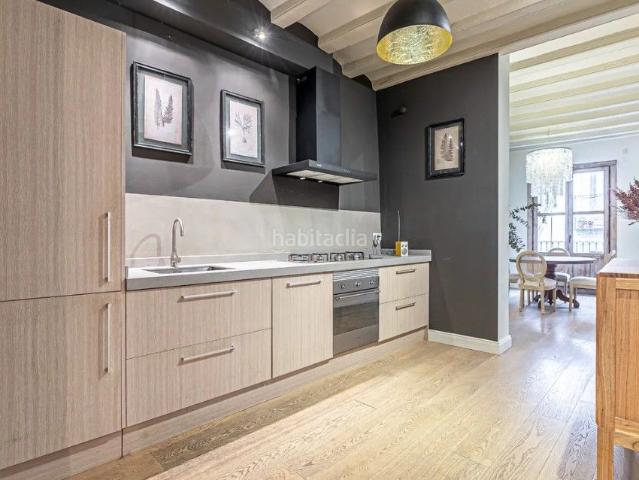 Piso en venta en Barcelona, Gòtic. Encantador piso reformado en venta en el Barri Gòtic Barcelona. Pisos.