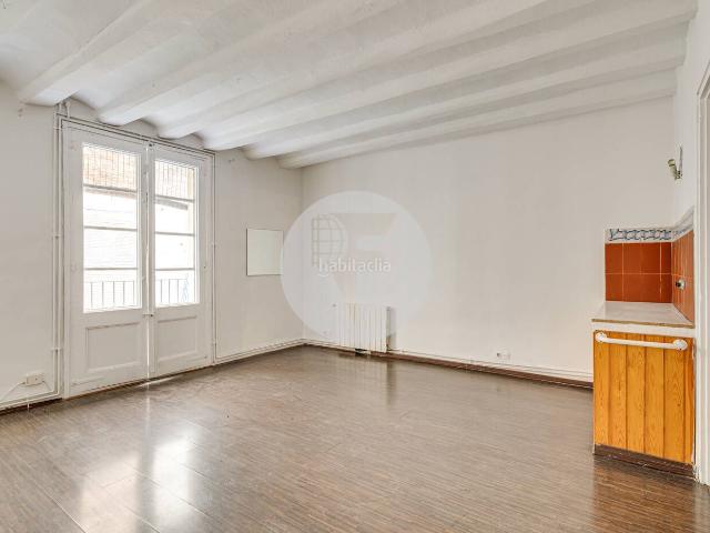Piso en venta en Barcelona, Gòtic. Encanto, historia y ubicación privilegiada en el corazón de Barcelona. Pisos.