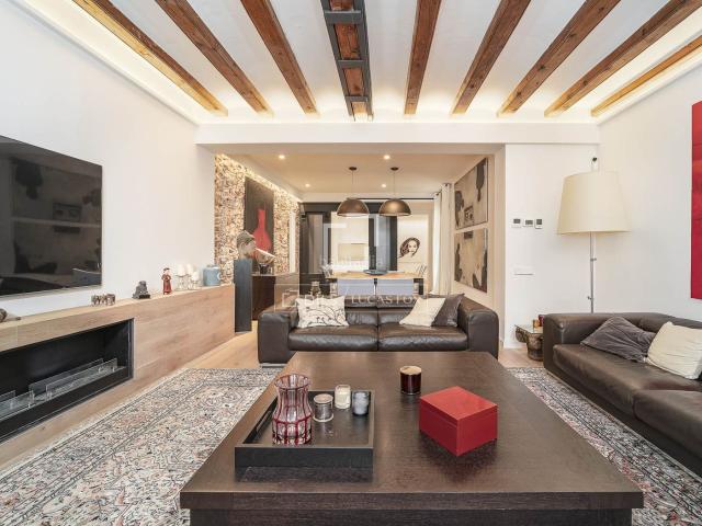 Piso en venta en Barcelona, Gòtic. Exclusiva residencia de lujo en una finca señorial rehabilitada en el barrio Gótico. Pisos.