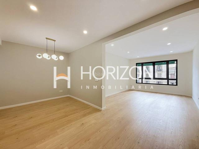 Piso en venta en Barcelona, Gòtic. EXCLUSIVA VIVIENDA A ESTRENAR EN EL CENTRO DE BARCELONA, JUNTO A LA CATEDRAL, PL. CATALUNYA Y PASSEIG DE GRÀCIA. Pisos.