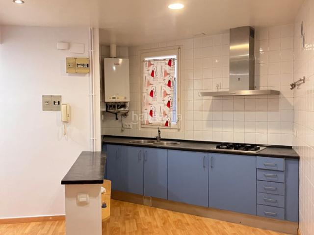 Piso en venta en Barcelona, Gòtic. gran oportunidad en en la emblemática Plaza de Milans piso de 100 metros 4 habitaciones. Pisos.