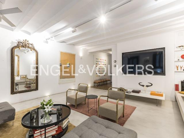 Piso en venta en Barcelona, Gòtic. Lujo en Port Vell. Pisos.