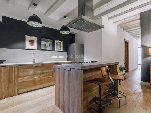 Piso en venta en Barcelona, Gòtic. PARA INVIERSIONISTAS ! Piso bohemio chic reformado en el Barrio Gòtico Barcelona. Pisos.