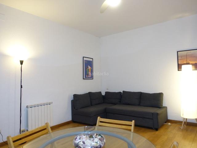 Piso en venta en Barcelona, Gòtic. PISO CÉNTRICO JUNTO PL. REAL. Pisos.