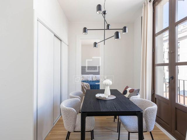 Piso en venta en Barcelona, Gòtic. Piso Excelentes de 2 dormitorios en venta en Gótico, Barcelona. Pisos.