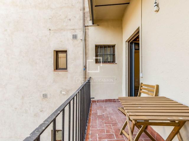 Piso en venta en Barcelona, Gòtic. Piso en excelentes condiciones de 3 dormitorios con 6m terraza en venta en Gótico. Pisos.