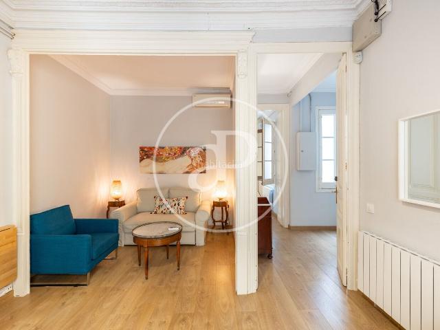 Piso en venta en Barcelona, Gòtic. Piso en venta al lado de Santa Maria del PI. Pisos.