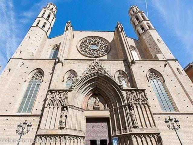 Piso en venta en Barcelona, Gòtic. Piso reformado con encanto en el corazón del Barrio Gótico. Pisos.