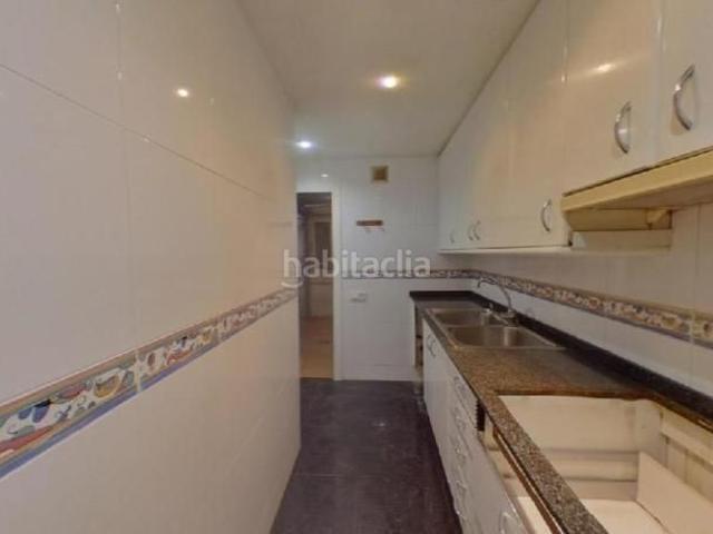 Piso en venta en Barcelona, Guinardó. Piso en venta en avda Mare de Deu de Montserrat. Pisos.