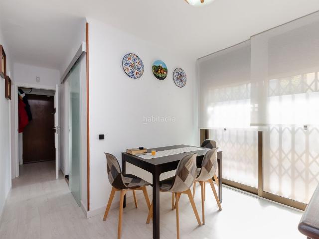 Piso en venta en Barcelona, Guinardó. Piso para entrar a vivir de tres habitaciones en el Guinardó. Pisos.