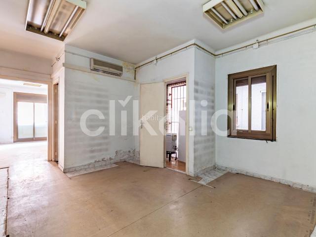 Piso en venta en Barcelona, Guinardó. Pisos.