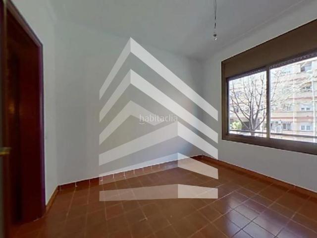 Piso en venta en Barcelona, Guinardó. Pisos.