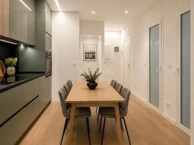 Piso en venta en Barcelona, Horta. GRAN PISO EN LA ZONA DE HORTA. Pisos.