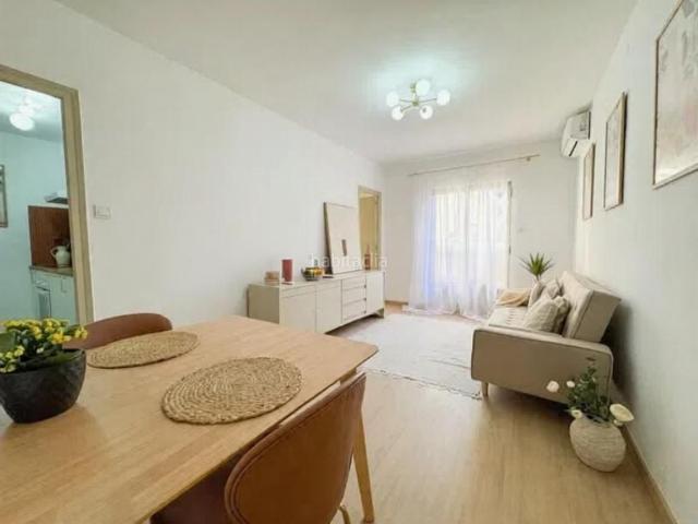 Piso en venta en Barcelona, Horta. PISO TOTALMENTE REFORMADO DE 3 HABITACIONES CON BALCÓN EN HORTA. Pisos.