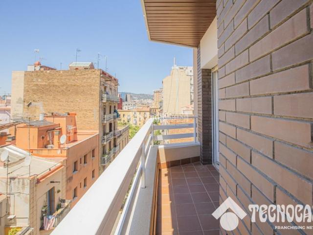 Piso en venta en Barcelona, Hostafrancs. Piso en venta en Barcelona. Pisos.
