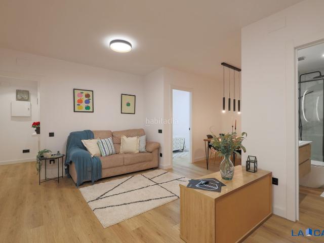 Piso en venta en Barcelona, Hostafrancs. Pisos.