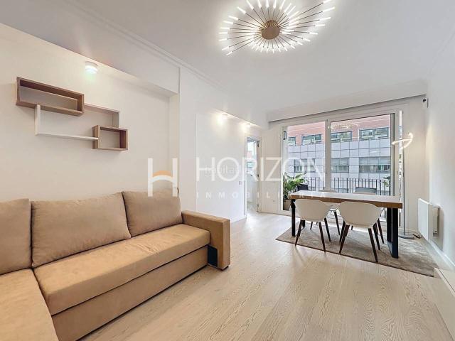 Piso en venta en Barcelona, L´Antiga Esquerra de l´Eixample. Espectacular piso completamente reformado con calidades premium. Pisos.