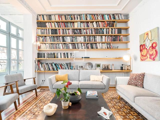 Piso en venta en Barcelona, L´Antiga Esquerra de l´Eixample. Piso Excelentes reformado de 4 dormitorios con 8m terraza en venta en Eixample Derecho. Pisos.