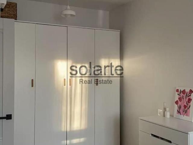 Piso en venta en Barcelona, L´Antiga Esquerra de l´Eixample. Vive con estilo piso reformado con balcon y cocina americana. Pisos.
