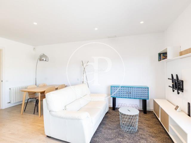 Piso en venta en Barcelona, La Teixonera. Ático en venta en La Teixonera. Pisos.