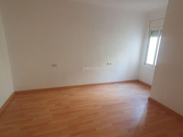 Piso en venta en Barcelona, La Teixonera. Pisos.