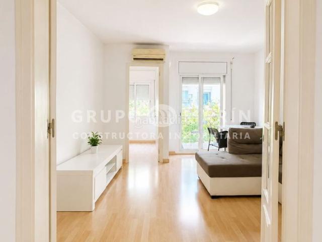 Piso en venta en Barcelona, La Teixonera. Reformado piso en el barrio de La Teixonera. Pisos.