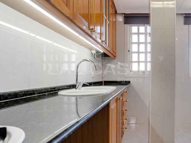 Piso en venta en Barcelona, La Verneda La Pau. ASCENSOR TRES HABITACIONES. Pisos.